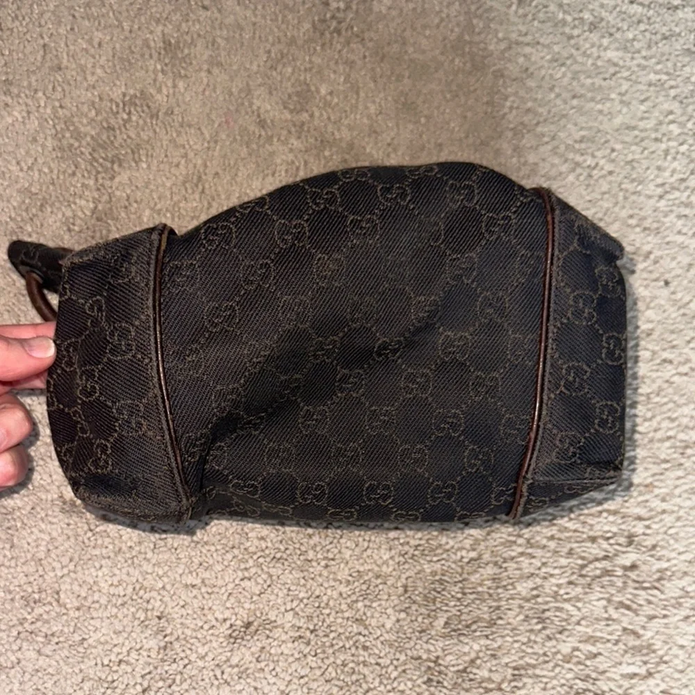 Gucci GG Vintage Canvas Zippered Hobo Bag Black Brown